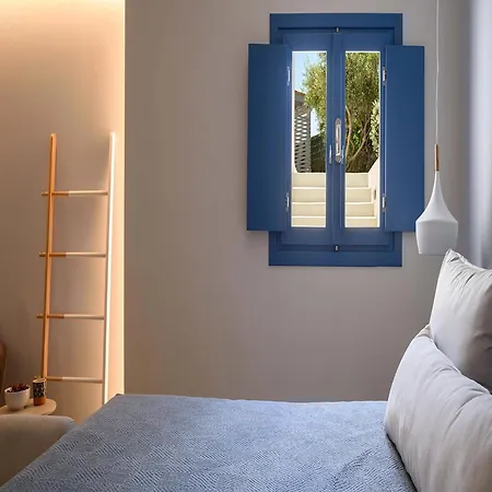 Luxury Santorini 4 Bedroom Secluded Location Private Pool Megalochori Βίλα