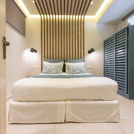 Luxury Santorini 4 Bedroom Secluded Location & Private Pool Βίλα Μεγαλοχώρι